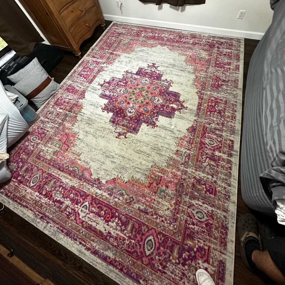 Vintage Style Pink and Cream Area Rug